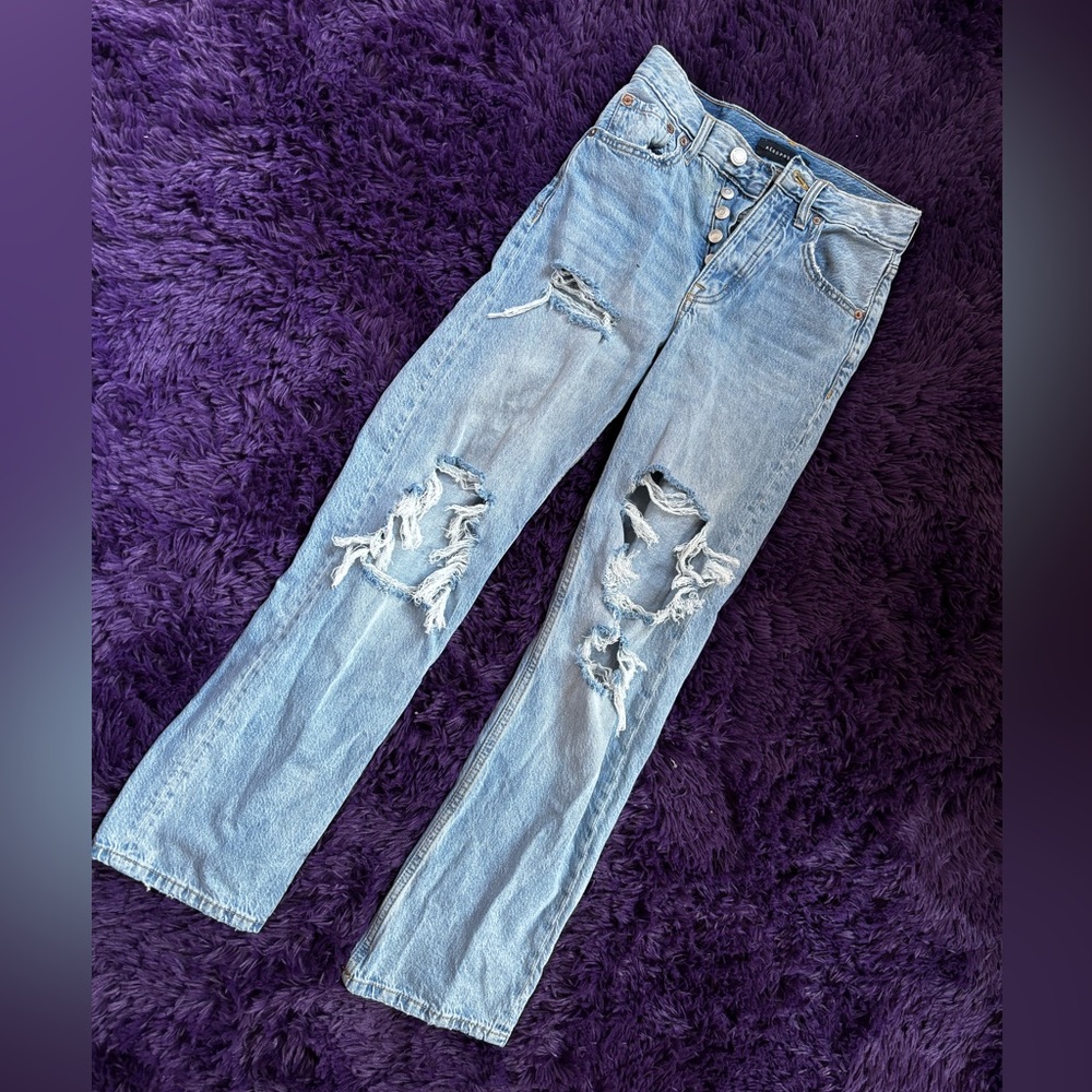 AEROPOSTALE super distressed boyfriend jeans
